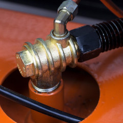 Компрессор GRAD V 2.5кВт 378л/мин